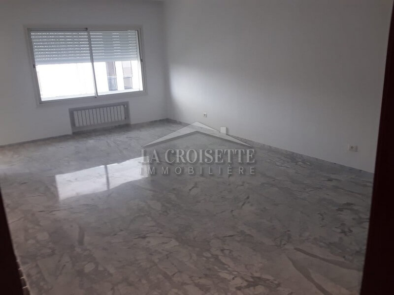 Appartement S+3 à La Soukra